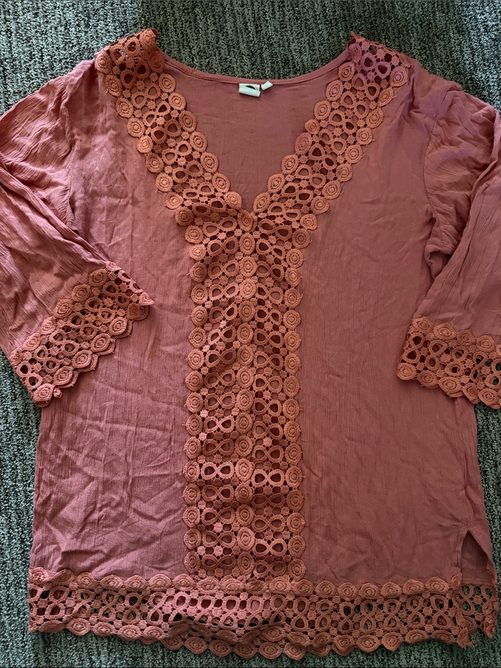 Lagaci Crochet-Trim V-Neck Tunic in Dusty Rose peach runs big